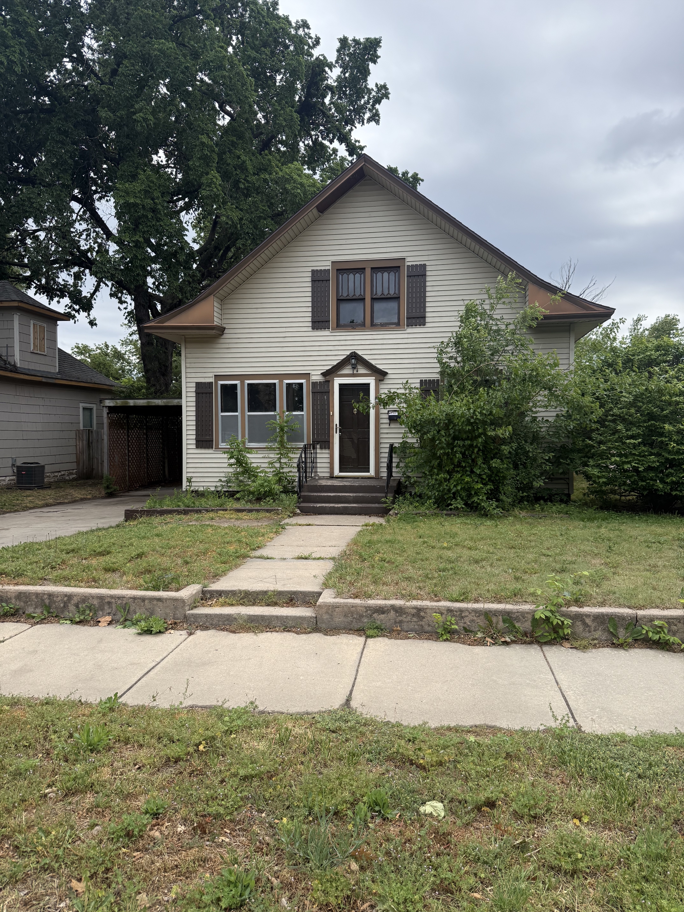 407 East 11th Avenue