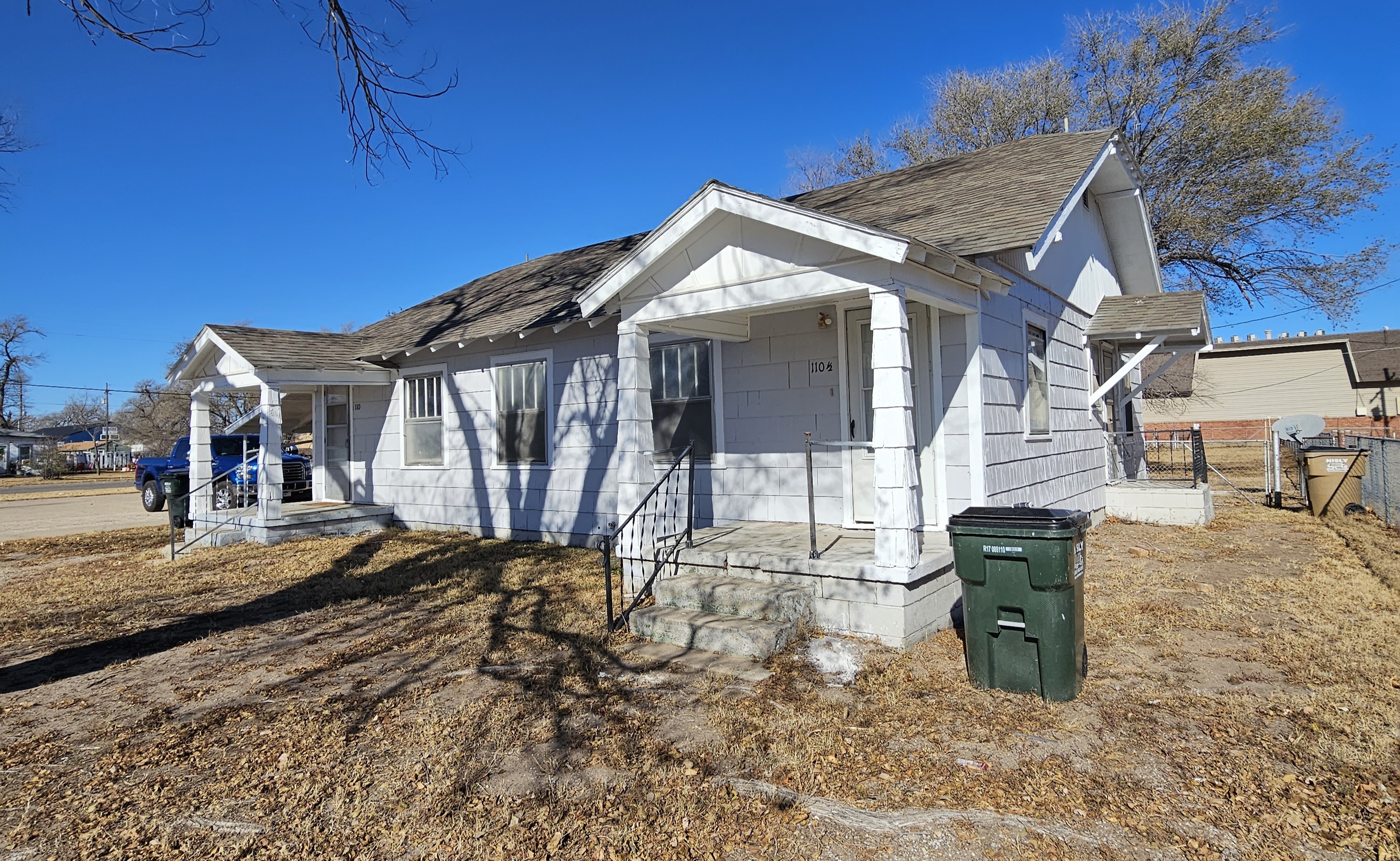 Property main image